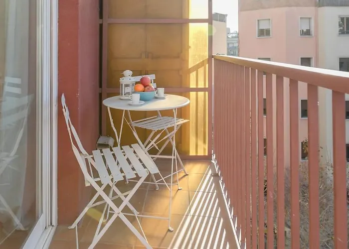 Canela Homes Cozy Apartment Barcelona